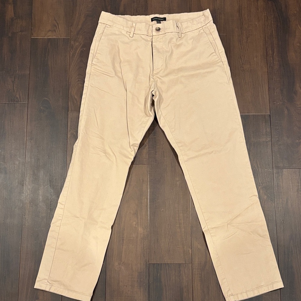 Banana Republic Men's Khaki Chinos
